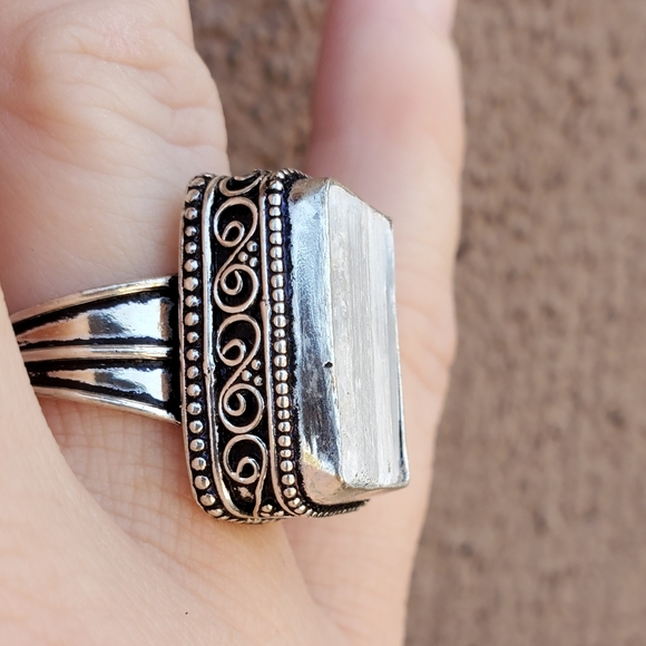 New Selenite 925 Silver Ring. - Picture 4 of 10